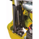 Elektrohydraulischer Stapler mit Fahrantrieb