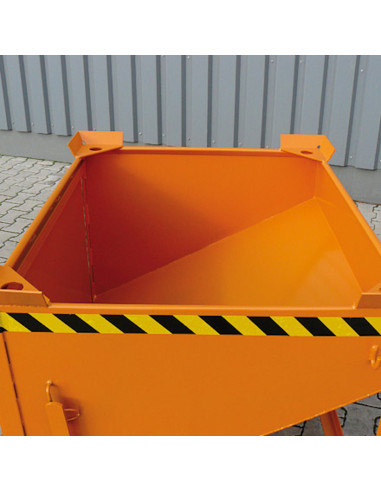 Silobehälter mit großflächiger Schüttklappe - Eichinger