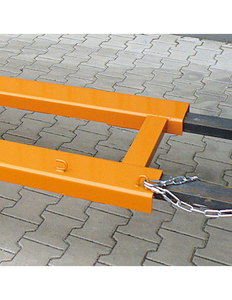 Robuster Schneeschieber für Stapler - Effiziente Schneeräumung