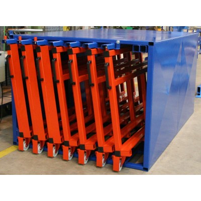 Vertikales Tafelregal ausziehbar