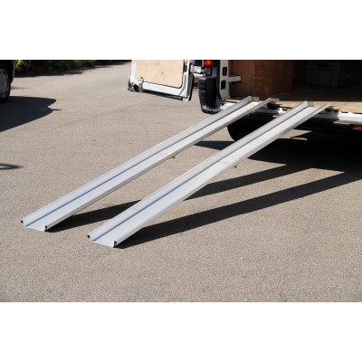 Verladeschiene mit Rand