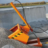 Ladeschaufel mit hydraulischer Kippvorrichtung