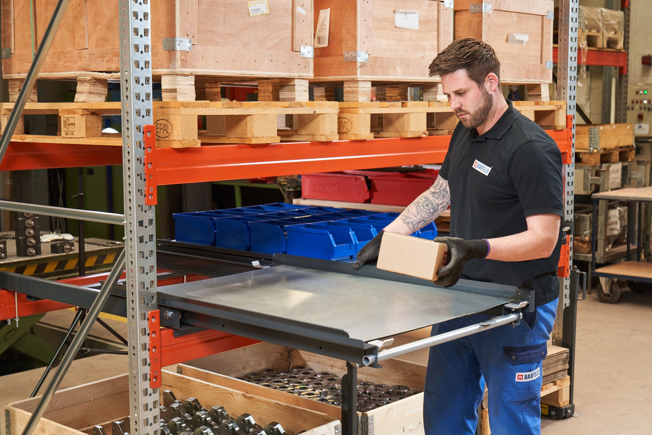 Palettenauszug - Aufrechter und ergonomischer Zugriff auf die Ware von 3 Seiten